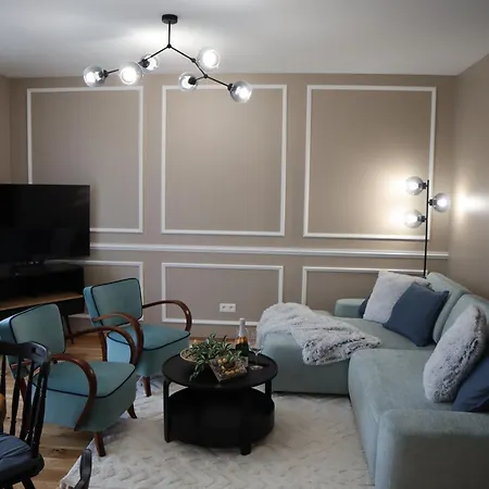 Rezidencia Pri Parku Lägenhet Piest'any